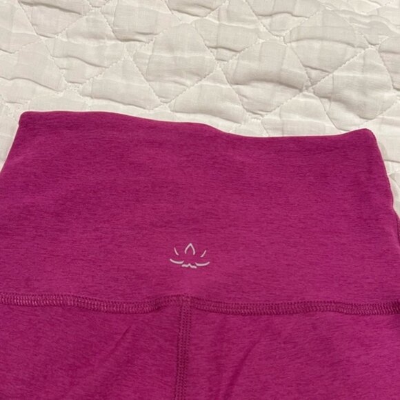 Beyond Yoga Spacedye Well Rounded Stirrup Legging - Picture 4 of 5